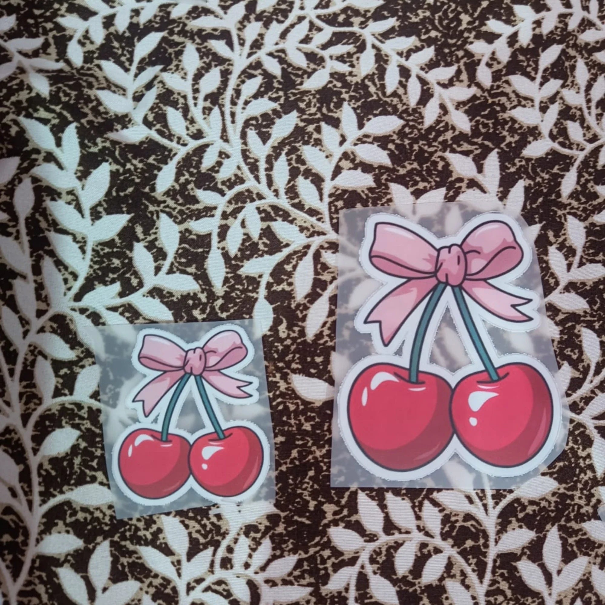 Cherry Bow | Iron-On-Patch | Fabstik
