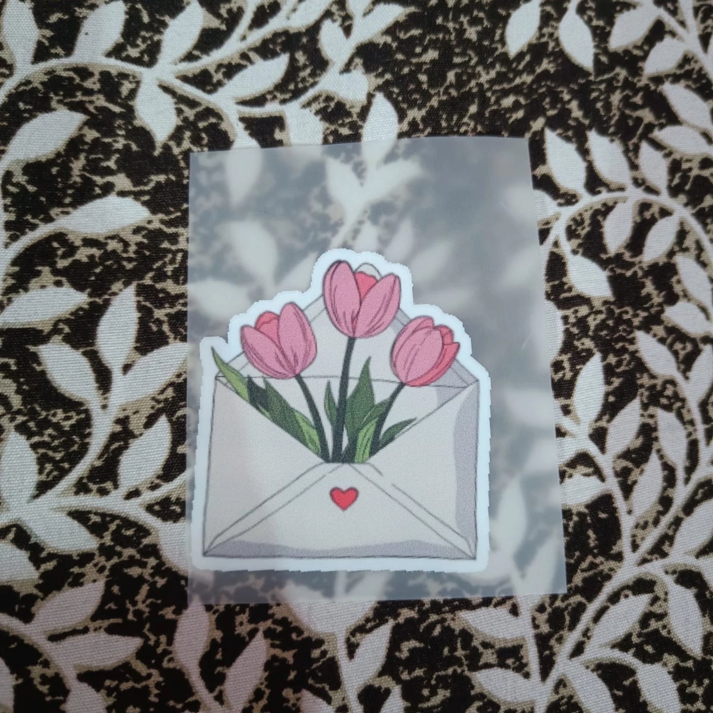 Tulip Love Letter  | Iron-On-Patch | Fabstik